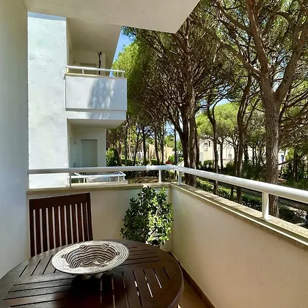 Mar F 205 Apartment *